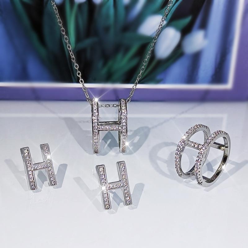 European and American Fashion Geometric Simple Shape Inlaid Zircon Jewelry Set Women s Jewelry 2026 10
European and American Fashion Geometric Simple Shape Inlaid Zircon Jewelry Set Women s Jewelry 2026 10