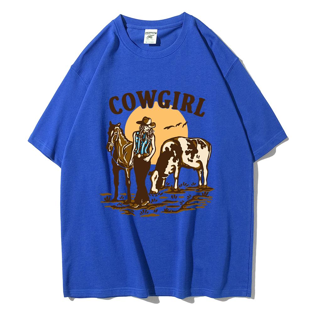 The Cowgirl And Her Cow And Horse Live In the West Жіночі топи Вулична повсякденна футболка Oversize Streetwear Бавовняна футболка з круглим вирізом S синій
The Cowgirl And Her Cow And Horse Live In the West Жіночі топи Вулична повсякденна футболка Oversize Streetwear Бавовняна футболка з круглим вирізом S синій