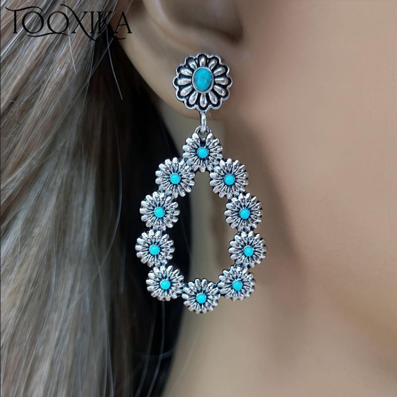 Tooxika Artistic Retro Style Large Teardrop-shaped Inlaid Turquoise High-end Earrings With Heavy And Exaggerated Earrings
Tooxika Artistic Retro Style Large Teardrop-shaped Inlaid Turquoise High-end Earrings With Heavy And Exaggerated Earrings