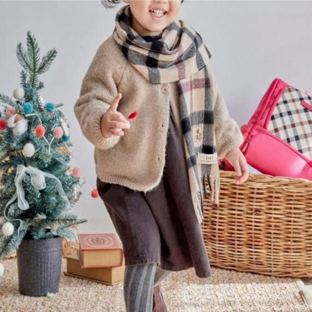 Daks Brown House Check Cashmere 100 Muffler Dbmu3f971w2 Single option
Daks Brown House Check Cashmere 100 Muffler Dbmu3f971w2 Single option