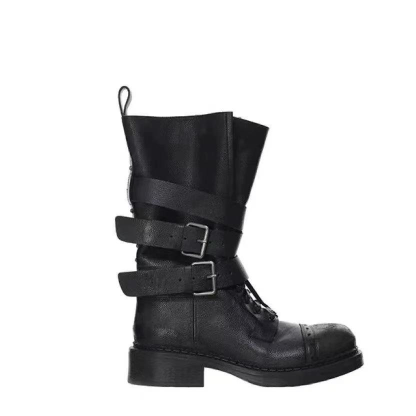 European station leather versatile Martin boots 2025 autumn new British style Martin boots medium tube thick heel belt buckle women 35
European station leather versatile Martin boots 2025 autumn new British style Martin boots medium tube thick heel belt buckle women 35