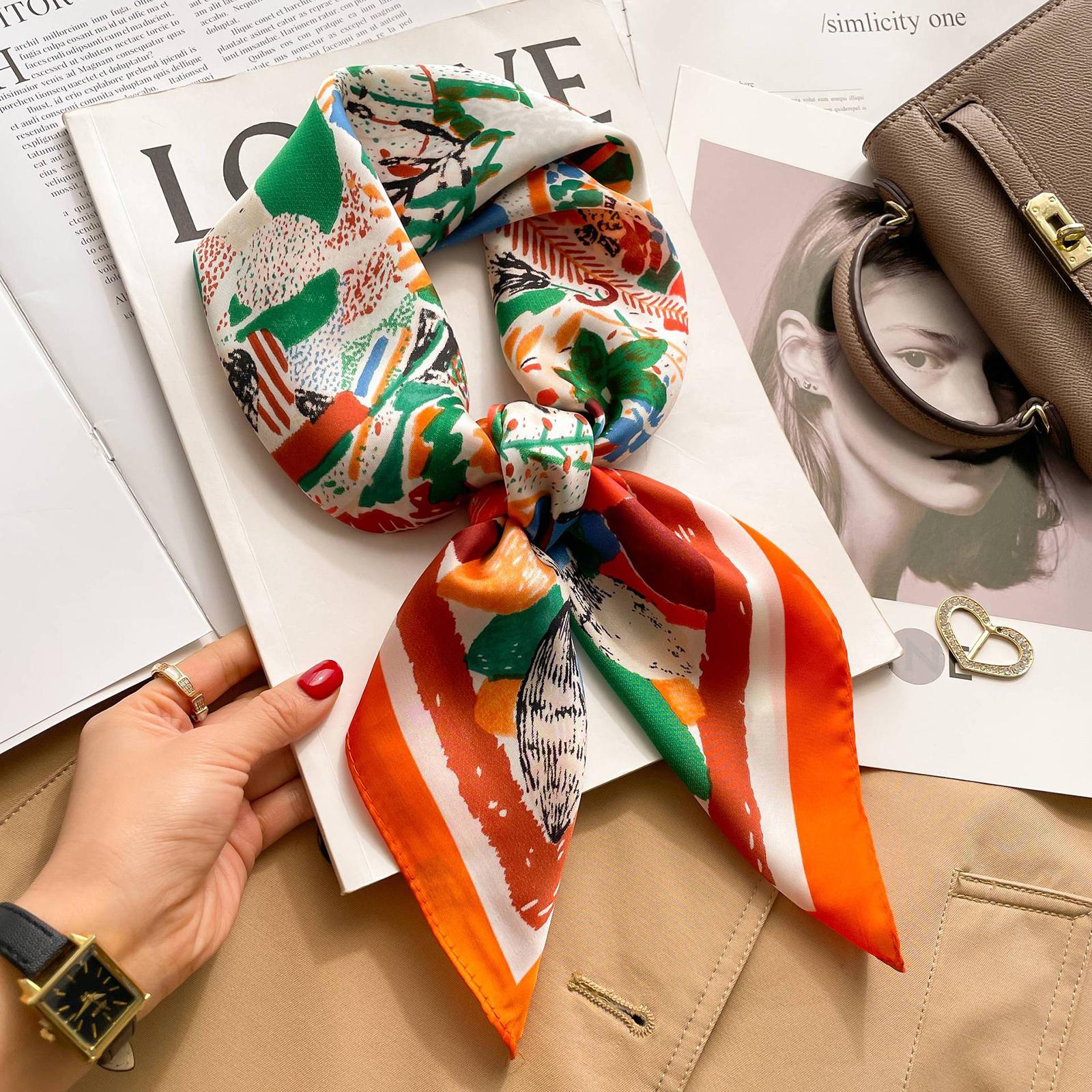 Women s Faux Silk Scarf Square Scarf, Fashionable Letter Print Small Square Scarf Decoration Neck Scarf
Women s Faux Silk Scarf Square Scarf, Fashionable Letter Print Small Square Scarf Decoration Neck Scarf