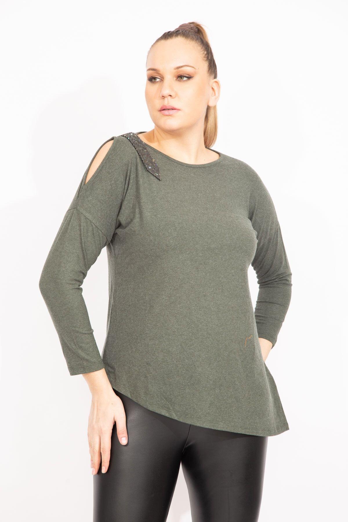 Women s Big Size Blouse Plus Size Green One-Shoulder Low-cut Stone Detailed Blouse 2XL
Women s Big Size Blouse Plus Size Green One-Shoulder Low-cut Stone Detailed Blouse 2XL