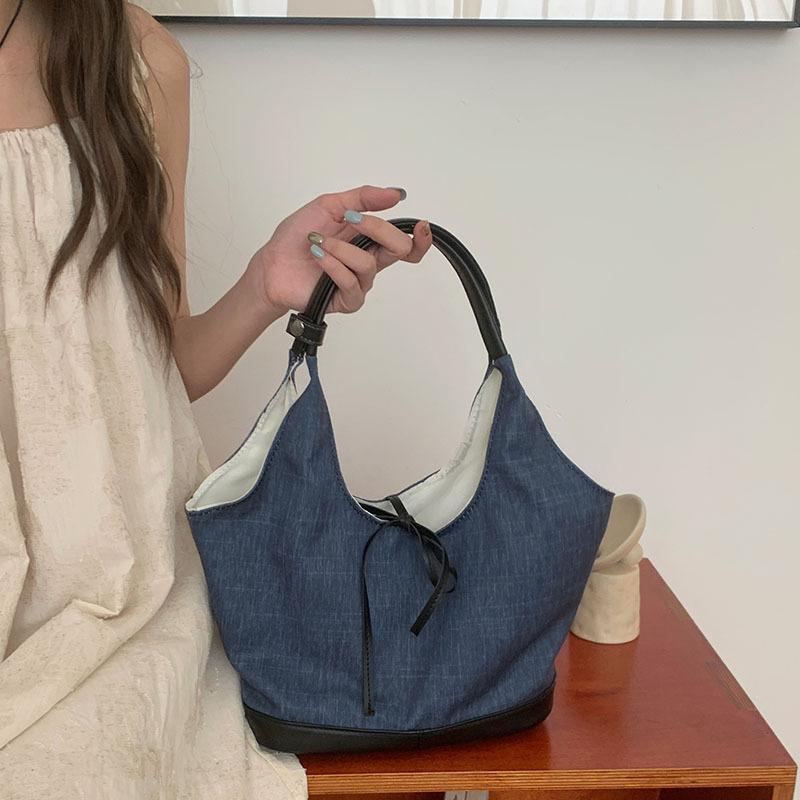 Fashi Handbag Versatile Single Shoulder Underarm Wallet Luxury Niche Patchwork Canvas Tote Bag For Women 2026 New Commuting 27cmX21cmX11.5cm
Fashi Handbag Versatile Single Shoulder Underarm Wallet Luxury Niche Patchwork Canvas Tote Bag For Women 2026 New Commuting 27cmX21cmX11.5cm
