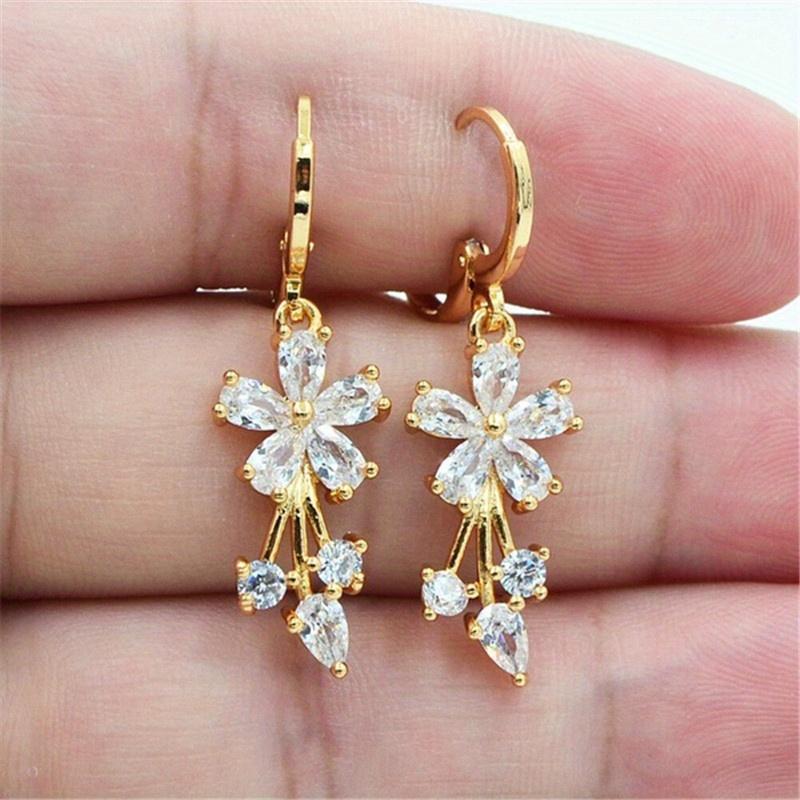 Simple Waterdrop Shaped Cubic Zirconia Flower Earrings – Elegant Dangle Drop for Women, Daily & Party Jewelry, Ideal Holiday Gift белый
Simple Waterdrop Shaped Cubic Zirconia Flower Earrings – Elegant Dangle Drop for Women, Daily & Party Jewelry, Ideal Holiday Gift белый