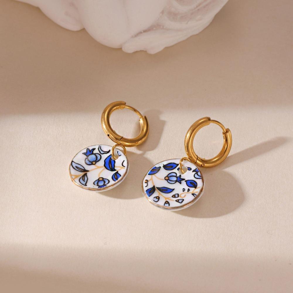 Stainless Steel Ceramic Ear Buckle Chinese Style Gold Enamel Hoop Earrings Women Style 1
Stainless Steel Ceramic Ear Buckle Chinese Style Gold Enamel Hoop Earrings Women Style 1