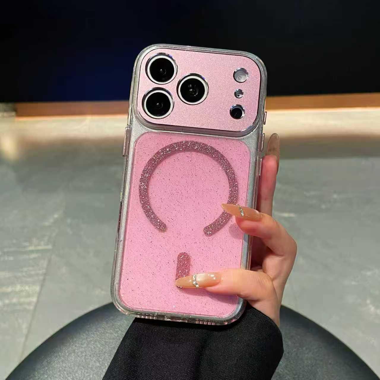 Glitter Magnetic Metal Case with Full Coverage Lens Frame for Apple 17 Pro Max and iPhone 16 iPhone 15 Pro розовый
Glitter Magnetic Metal Case with Full Coverage Lens Frame for Apple 17 Pro Max and iPhone 16 iPhone 15 Pro розовый