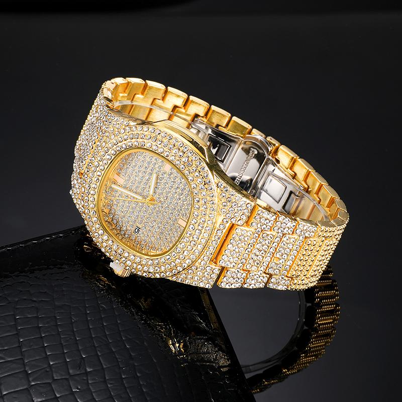 Хип-хоп 3 цвета мужские часы Iced Out Роскошные кварцевые наручные часы с датой и микропаве CZ часы для женщин мужчин ювелирные изделия
Хип-хоп 3 цвета мужские часы Iced Out Роскошные кварцевые наручные часы с датой и микропаве CZ часы для женщин мужчин ювелирные изделия