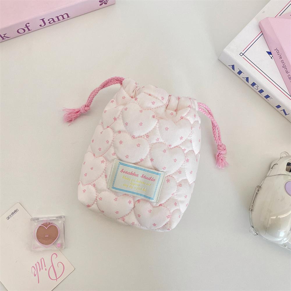Starry Quilted Drawstring Pouch Camera Storage Bag Portable Soft Purse Organizer for Polaroid and Makeup KTB розовый
Starry Quilted Drawstring Pouch Camera Storage Bag Portable Soft Purse Organizer for Polaroid and Makeup KTB розовый