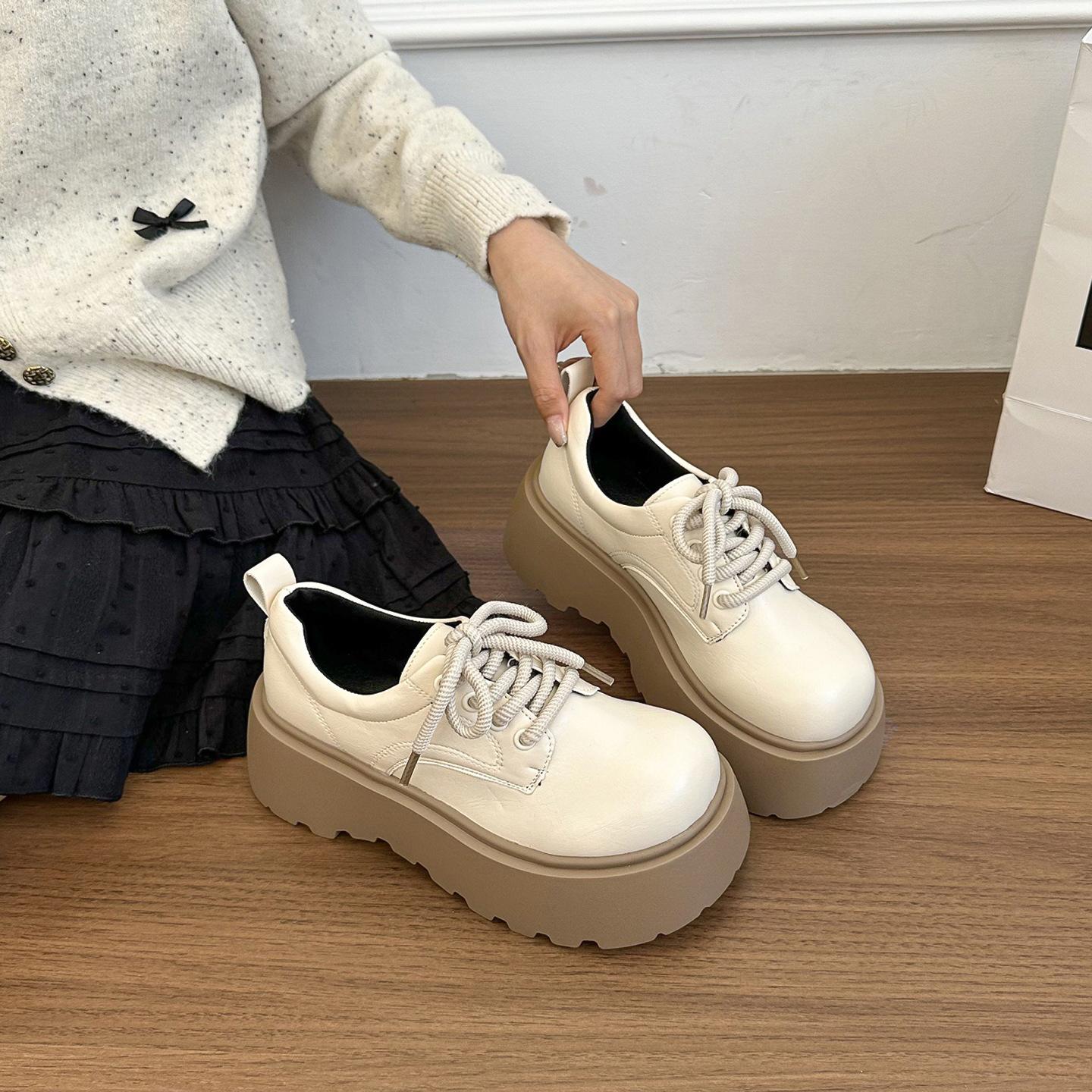 British style heightened platform small leather shoes women s summer and autumn 2025 new lace-up JK loafers small single shoes 35
British style heightened platform small leather shoes women s summer and autumn 2025 new lace-up JK loafers small single shoes 35