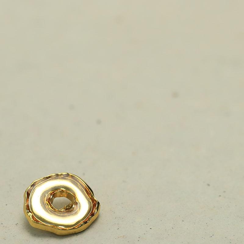 Модный твидовый пиджак Yi Sen с металлическими пуговицами-пончиками
Модный твидовый пиджак Yi Sen с металлическими пуговицами-пончиками