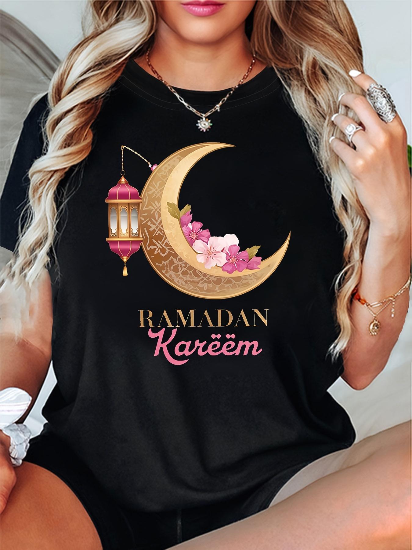 Women S Ramadan Theme T-Shirt | Golden Moon & Lantern & Flower & Slogan Decor Casual Short Sleeve, Gold-Pink Luxury Festive Ramadan Celebration Top 5XL різнокольоровий
Women S Ramadan Theme T-Shirt | Golden Moon & Lantern & Flower & Slogan Decor Casual Short Sleeve, Gold-Pink Luxury Festive Ramadan Celebration Top 5XL різнокольоровий