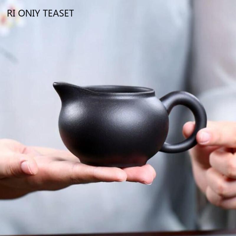 180ml Authentic Chinese Yixing Purple Clay Fair Cup Cha Hai Master Handmade Teacup Household Zisha Tea Set Accessories Teaware 12.3x6cm 180ml
180ml Authentic Chinese Yixing Purple Clay Fair Cup Cha Hai Master Handmade Teacup Household Zisha Tea Set Accessories Teaware 12.3x6cm 180ml