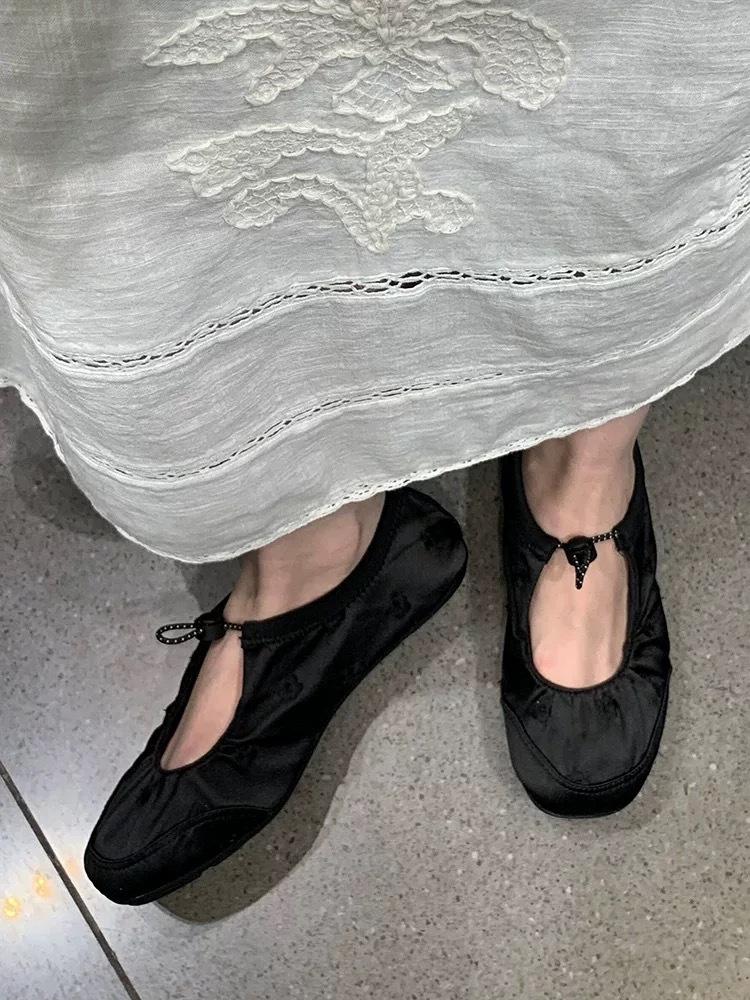 Sheepskin version~ Retro satin elastic band Mary Jane shoes women s leather shallow mouth one word with flat ballet shoes 35 чёрный
Sheepskin version~ Retro satin elastic band Mary Jane shoes women s leather shallow mouth one word with flat ballet shoes 35 чёрный