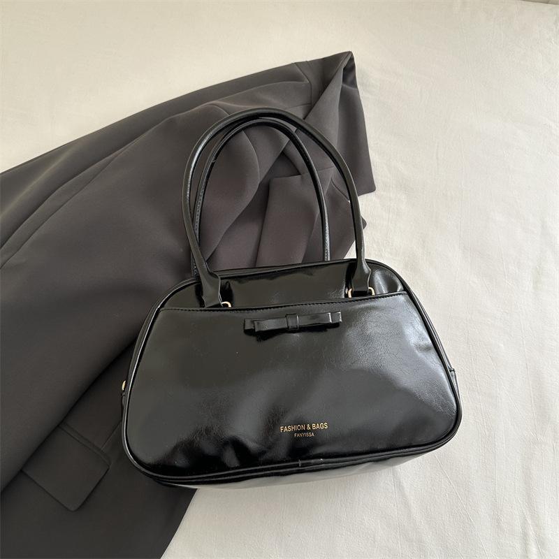 Vintage Brown Oil Wax Leather Bowling Bag Retro Handbag With Bow Decor For Women Daily Commute Fashi Purse чёрный
Vintage Brown Oil Wax Leather Bowling Bag Retro Handbag With Bow Decor For Women Daily Commute Fashi Purse чёрный