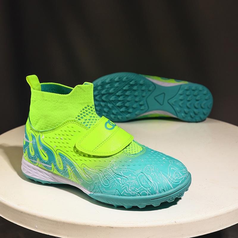Factory direct sales of new football shoes boys children Velcro high-top primary school version girls broken nails grass training 29
Factory direct sales of new football shoes boys children Velcro high-top primary school version girls broken nails grass training 29