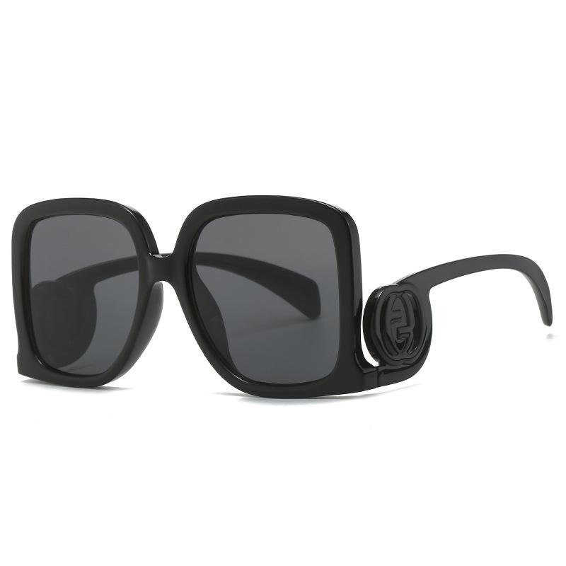 Роскошные брендовые дизайнерские солнцезащитные очки с большой квадратной оправой для женщин и мужчин, модные солнцезащитные очки в стиле панк, винтажные большие розовые женские очки As the picture
Роскошные брендовые дизайнерские солнцезащитные очки с большой квадратной оправой для женщин и мужчин, модные солнцезащитные очки в стиле панк, винтажные большие розовые женские очки As the picture