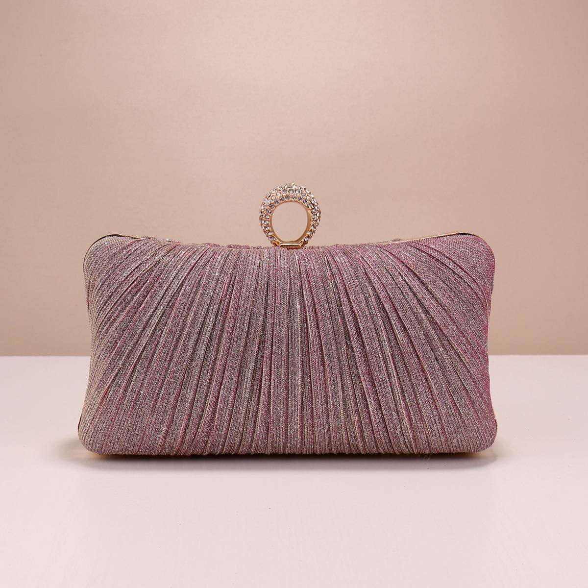 Valentine s Day Evening Bags Finger Ring Diamonds Clutch Ruched Fashion Prom Dinner Handbags With Chain Purse
Valentine s Day Evening Bags Finger Ring Diamonds Clutch Ruched Fashion Prom Dinner Handbags With Chain Purse