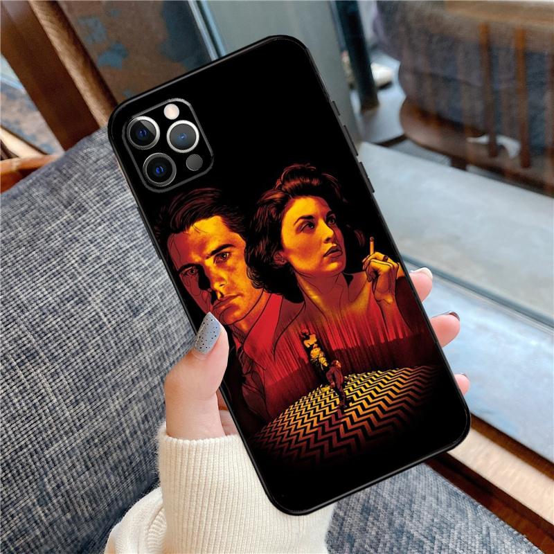 Welcome To Twin Peaks Phone Case For iPhone 16 15 13 12 11 14 Pro Max 12 13 mini XR 15 16 Plus 16e Cover Shell iPhone 14Pro MAX
Welcome To Twin Peaks Phone Case For iPhone 16 15 13 12 11 14 Pro Max 12 13 mini XR 15 16 Plus 16e Cover Shell iPhone 14Pro MAX