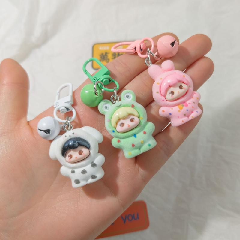 Cartoon Cute Three-Dimensional Resin Doll Keychain Pendant Bag Charm Car Key Ring Exquisite Backpack Decoration Accessories Gift
Cartoon Cute Three-Dimensional Resin Doll Keychain Pendant Bag Charm Car Key Ring Exquisite Backpack Decoration Accessories Gift
