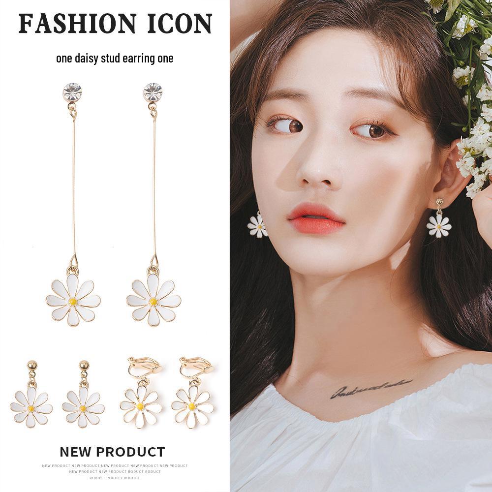 925 Sterling Silver Daisy Flower Oil Drop Earrings with Diamonds - Elegant Clip-Ons for Women
925 Sterling Silver Daisy Flower Oil Drop Earrings with Diamonds - Elegant Clip-Ons for Women