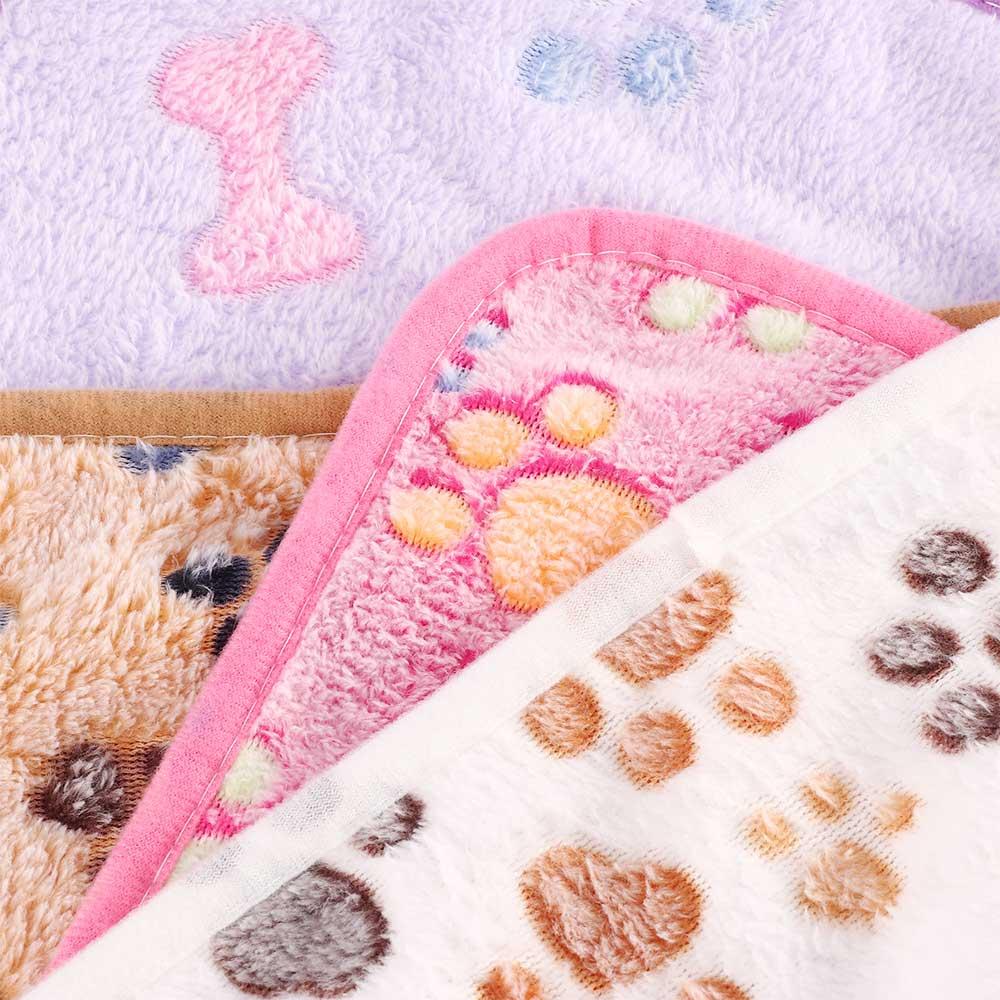 Fleece Paw Print Foot Cover Pet Supplies Sleeping Mattress Cat Cushion Pet Blanket Dog Bed Mats
Fleece Paw Print Foot Cover Pet Supplies Sleeping Mattress Cat Cushion Pet Blanket Dog Bed Mats