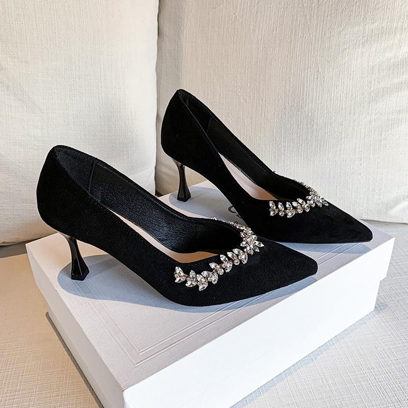 Spring and Autumn new thin heel women s shoes are comfortable, European and American fashion rhinestone mother classic single shoes, Korean version 34
Spring and Autumn new thin heel women s shoes are comfortable, European and American fashion rhinestone mother classic single shoes, Korean version 34