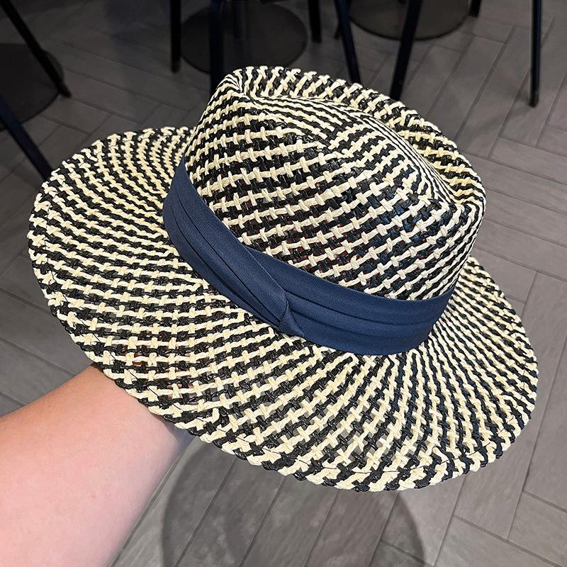 2025 New Korean Ins Fashion Striped Woven Straw Sun Hat Hollow Breathable Jazz Summer Hat Adult 56-58cm
2025 New Korean Ins Fashion Striped Woven Straw Sun Hat Hollow Breathable Jazz Summer Hat Adult 56-58cm