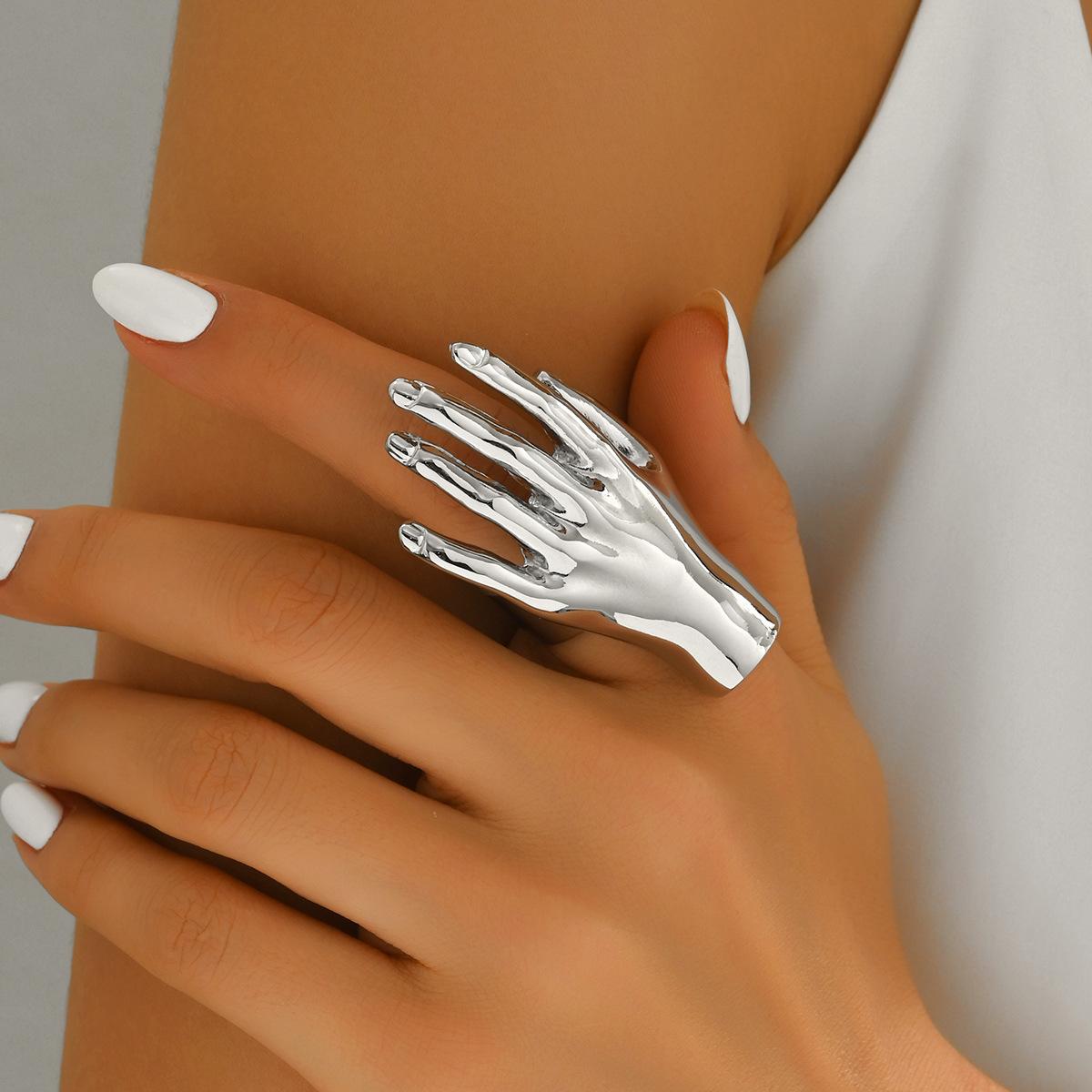 Модные кольца для женских украшений серебряный
Модные кольца для женских украшений серебряный