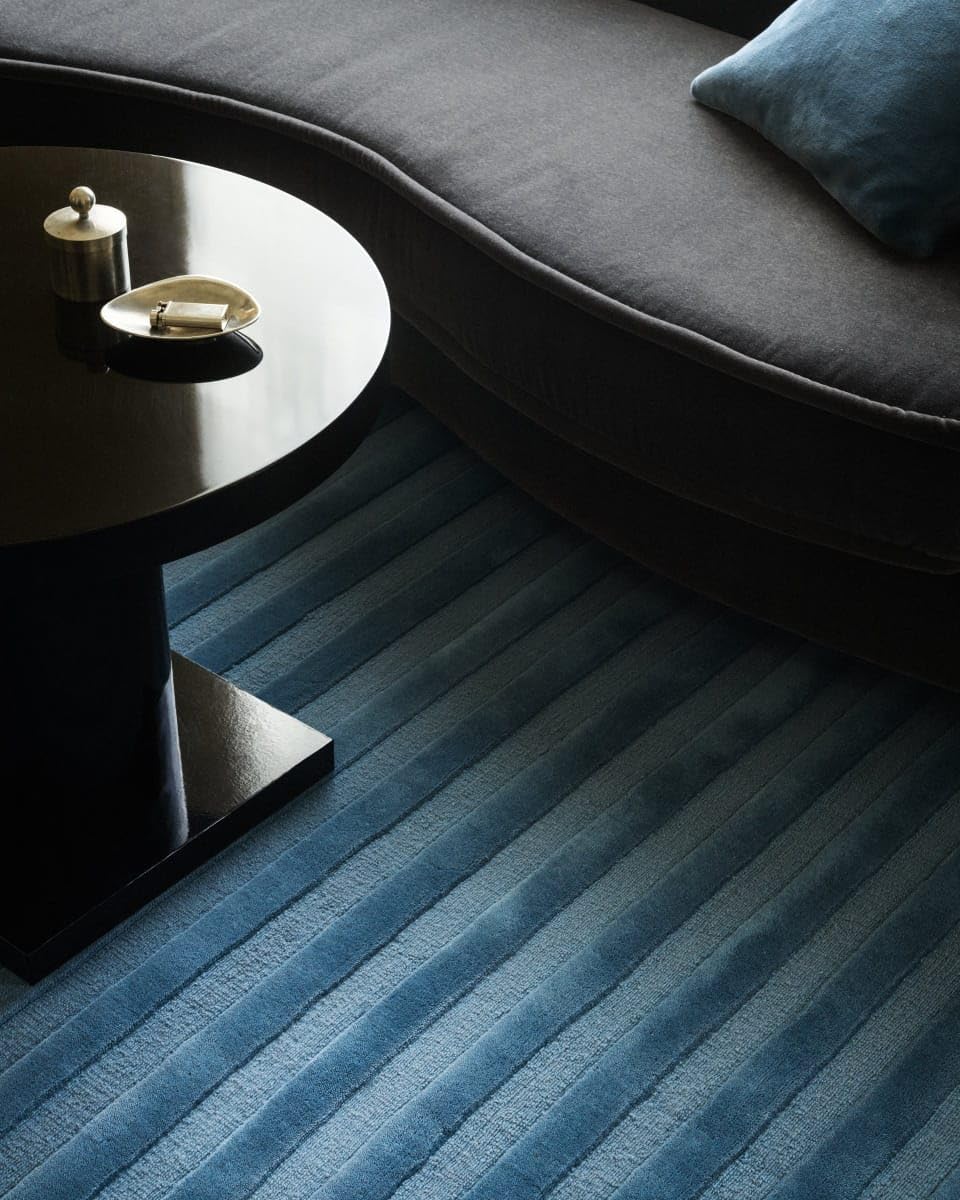 Handloom Wool Area Rug – Premium Soft Textured Striped Carpet for Living Room, Bedroom & Modern Home Décor Large Floor Mat 3X5 FEET сталлю синього кольору
Handloom Wool Area Rug – Premium Soft Textured Striped Carpet for Living Room, Bedroom & Modern Home Décor Large Floor Mat 3X5 FEET сталлю синього кольору