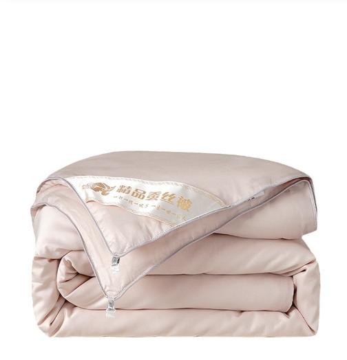 Mulberry Silk Quilt is 100% natural silk filling in all seasons. It is portable, breathable and luxurious 150X200cm& 0.5 kg
Mulberry Silk Quilt is 100% natural silk filling in all seasons. It is portable, breathable and luxurious 150X200cm& 0.5 kg
