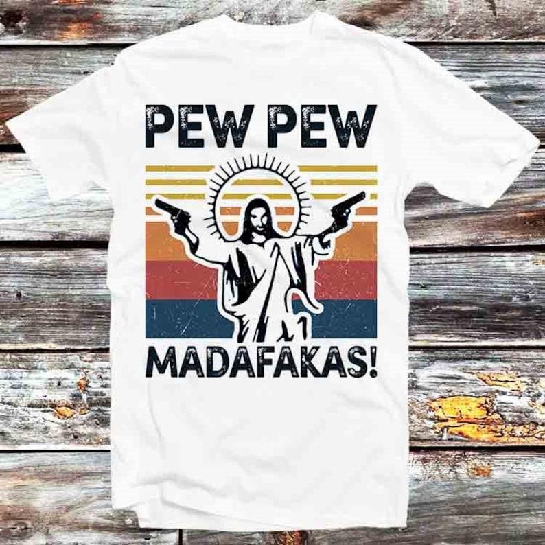 230 Gsm 100% Бавовна Pew Pew Madafakas Ісус Релігійний Жарт Смішна Футболка Вінтаж Ретро Крутий Подарунок Чоловіча Жіноча Унісекс Мультяшна Аніме Топ Футболка B594 3XL білий 
230 Gsm 100% Бавовна Pew Pew Madafakas Ісус Релігійний Жарт Смішна Футболка Вінтаж Ретро Крутий Подарунок Чоловіча Жіноча Унісекс Мультяшна Аніме Топ Футболка B594 3XL білий