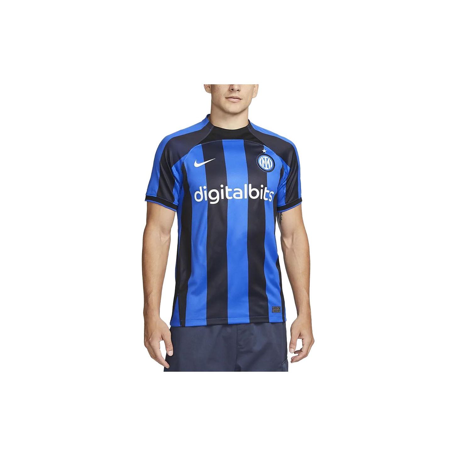 Nike Футболка мужская с коротким рукавом в полоску с надписью, синяя DM1842-412 XL
Nike Футболка мужская с коротким рукавом в полоску с надписью, синяя DM1842-412 XL