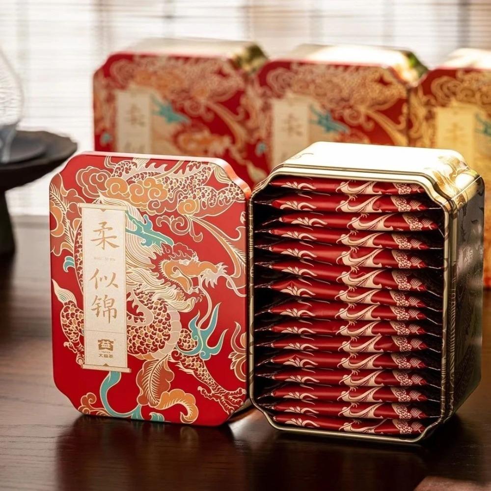 Pu er tea,cooked tea,soft as brocade,small box, 90g,authentic Menghai cooked tea Red version 90g
Pu er tea,cooked tea,soft as brocade,small box, 90g,authentic Menghai cooked tea Red version 90g