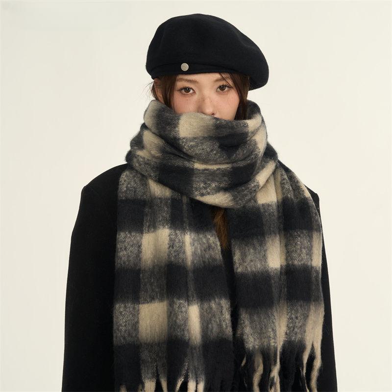 Корейский стиль, атмосферный женский шарф, новый зимний теплый и ленивый стиль, женский шарф со вставками, повседневные универсальные аксессуары scarf чёрный
Корейский стиль, атмосферный женский шарф, новый зимний теплый и ленивый стиль, женский шарф со вставками, повседневные универсальные аксессуары scarf чёрный