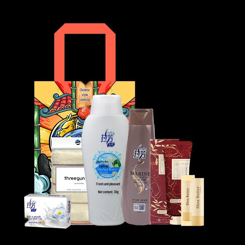 Winter Nourishing Hair Care Set
Winter Nourishing Hair Care Set