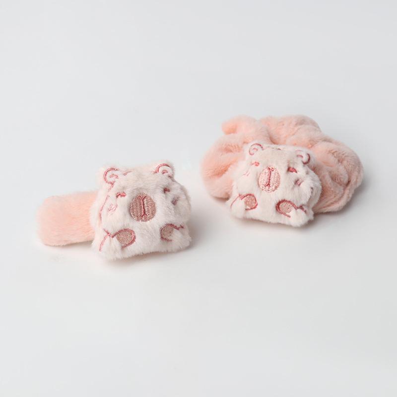 Cartoon Capybara Hair Accessories Elastic Hair Ring For Women Girls Sweet Versatile Bangs Hair Clip Side Clip Gifts
Cartoon Capybara Hair Accessories Elastic Hair Ring For Women Girls Sweet Versatile Bangs Hair Clip Side Clip Gifts