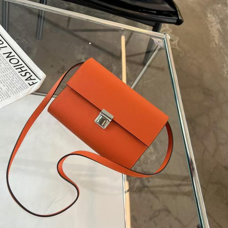 26 New Genuine Leather Women s Bag Palm Textured Mini Postman WOC Powder One Shoulder Oblique Cross Border 19cm
26 New Genuine Leather Women s Bag Palm Textured Mini Postman WOC Powder One Shoulder Oblique Cross Border 19cm