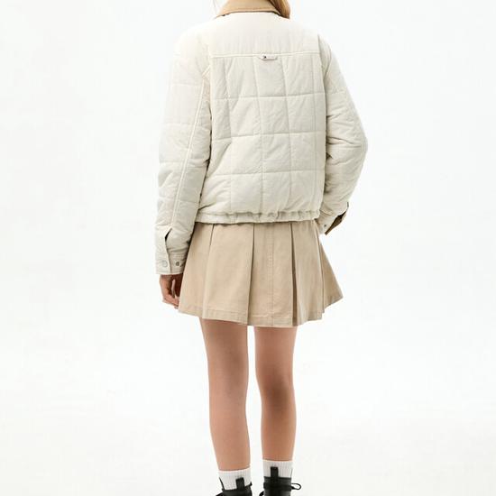 Tommy Jeans Women s Corduroy Badge Casual Cropped Quilted Jacket TOMMYG0WJC010W1 M чорний
Tommy Jeans Women s Corduroy Badge Casual Cropped Quilted Jacket TOMMYG0WJC010W1 M чорний