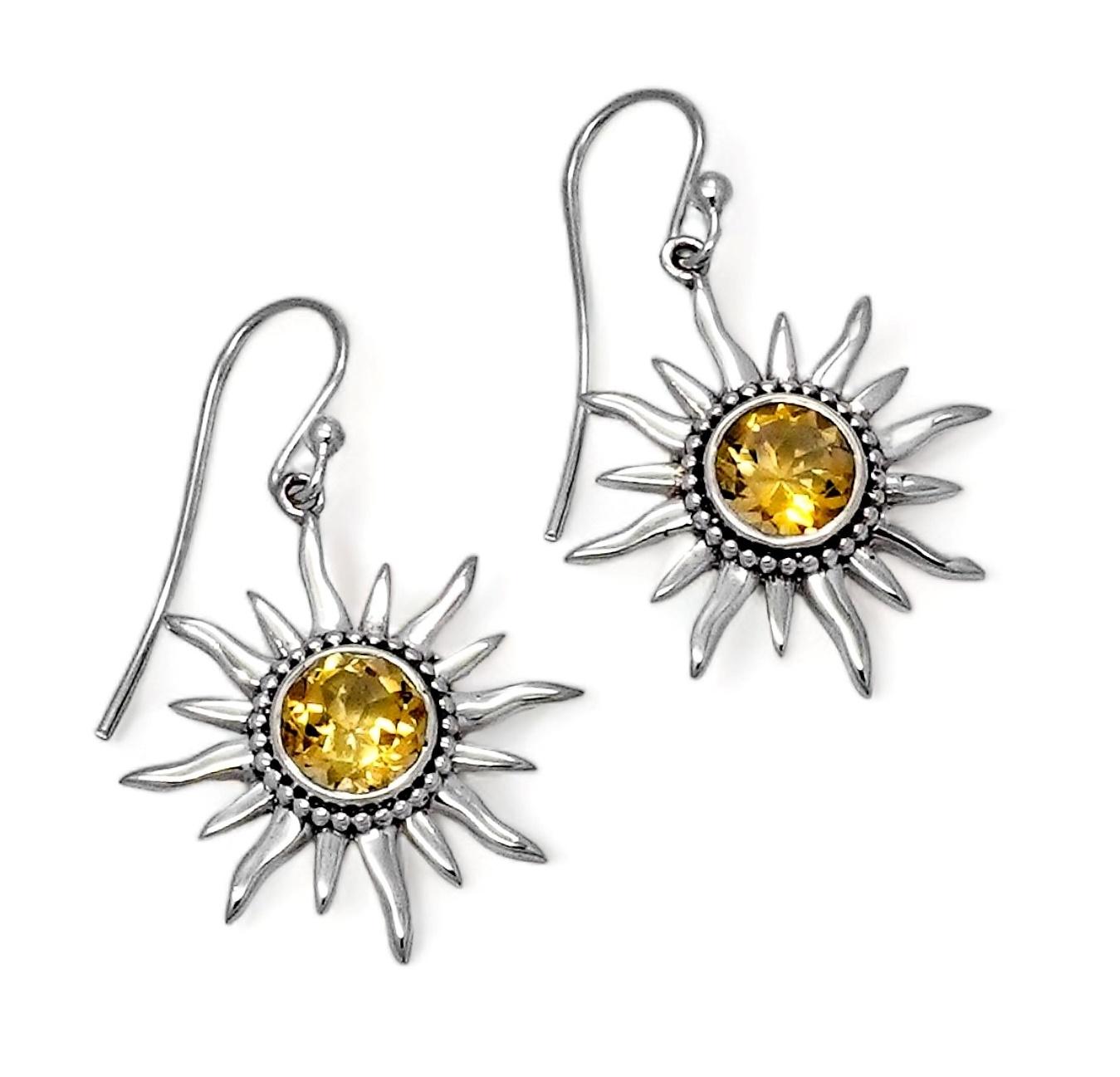 Сережки-сонця з натурального цитрину | Небесні сережки-підвіски зі стерлінгового срібла 925 проби | Прикраси ручної роботи в раджастанському стилі
Сережки-сонця з натурального цитрину | Небесні сережки-підвіски зі стерлінгового срібла 925 проби | Прикраси ручної роботи в раджастанському стилі