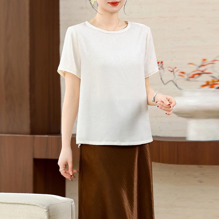 2026 Summer Imitation Silk Round Neck Short Sleeve Slim Fit Women s Top for Middle-Aged 2XL білий
2026 Summer Imitation Silk Round Neck Short Sleeve Slim Fit Women s Top for Middle-Aged 2XL білий