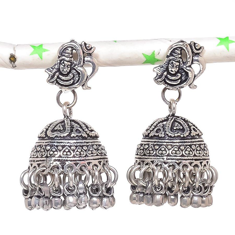 Серьги из серебра с натуральным индийским драгоценным камнем Jhumki Trial Bali 1,58 дюйма v6v01
Серьги из серебра с натуральным индийским драгоценным камнем Jhumki Trial Bali 1,58 дюйма v6v01