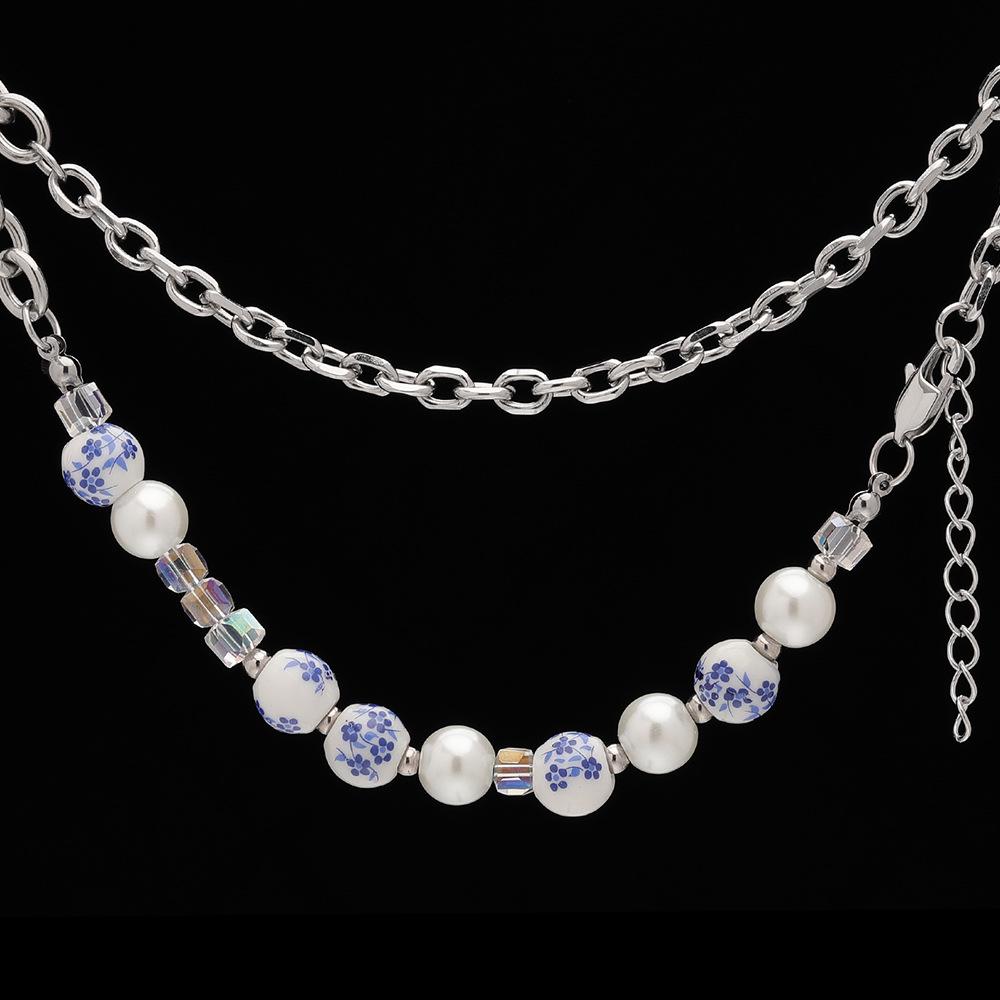 Original Blue & White Porcelain Titanium Steel Clavicle Chain: Chinese Style Hip Hop Necklace for Men & Women
Original Blue & White Porcelain Titanium Steel Clavicle Chain: Chinese Style Hip Hop Necklace for Men & Women