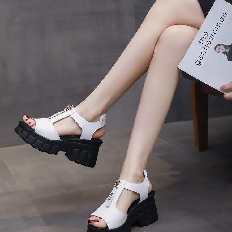 Женская обувь Нескользящие Горячие женские сандалии Повседневная обувь для отдыха на открытом воздухе Шикарная и элегантная Новая дышащая модная обувь Оптовые продажи Повседневная обувь 35
Женская обувь Нескользящие Горячие женские сандалии Повседневная обувь для отдыха на открытом воздухе Шикарная и элегантная Новая дышащая модная обувь Оптовые продажи Повседневная обувь 35