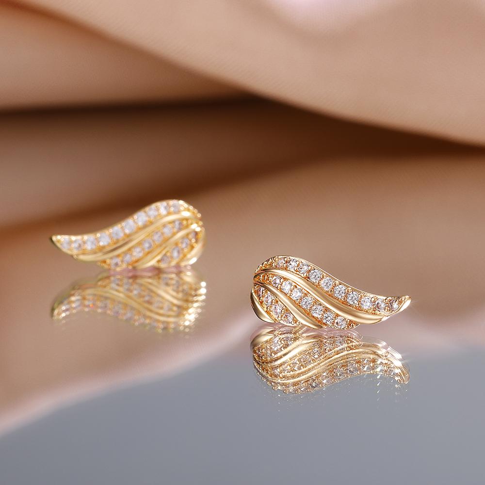 CAOSHI Stylish Wing Stud Earrings For Women Copper Color/Gold Color Dazzling Zirconia Delicate Design Chic Female Accessories WHITE
CAOSHI Stylish Wing Stud Earrings For Women Copper Color/Gold Color Dazzling Zirconia Delicate Design Chic Female Accessories WHITE