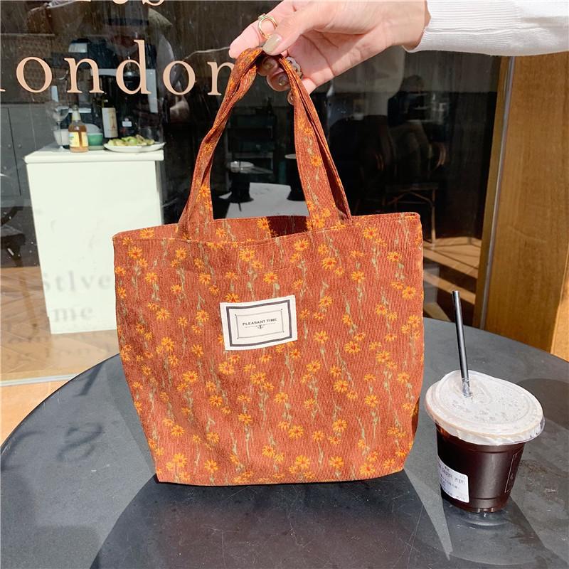 Retro Floral Polyester Lunch Tote With Soft Open Top And Internal Pockets Brown Daisy
Retro Floral Polyester Lunch Tote With Soft Open Top And Internal Pockets Brown Daisy