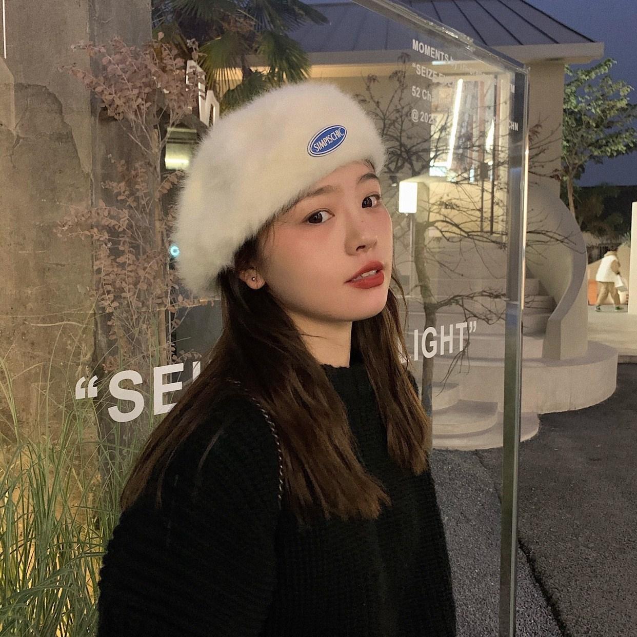 Sweet and cute rabbit fur beret children winter shopping warm versatile sticker painter hat woman M(56-58cm)
Sweet and cute rabbit fur beret children winter shopping warm versatile sticker painter hat woman M(56-58cm)