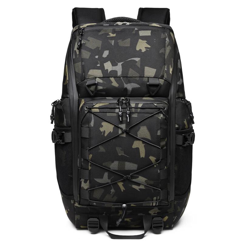 Men s Outdoor Travel Backpack
Men s Outdoor Travel Backpack