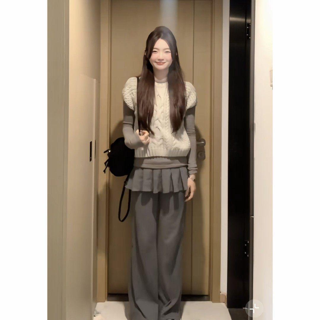 2026 Women s Winter Suit: Melange Cable Knit Cardigan, Inner Top, Faux Two-Piece Skirt Pants L (For 105-115 jin)
2026 Women s Winter Suit: Melange Cable Knit Cardigan, Inner Top, Faux Two-Piece Skirt Pants L (For 105-115 jin)