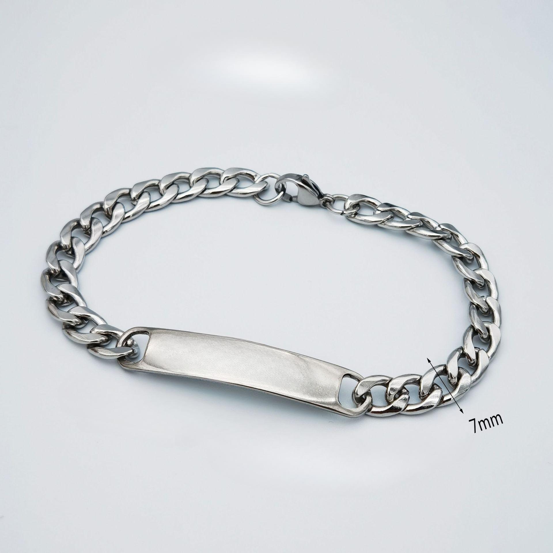 Новая хип-хоп персонализированная мужская цепочка Nk Chain титановый стальной браслет из нержавеющей стали длинная изогнутая карточная цепочка с надписью своими руками 18cm
Новая хип-хоп персонализированная мужская цепочка Nk Chain титановый стальной браслет из нержавеющей стали длинная изогнутая карточная цепочка с надписью своими руками 18cm